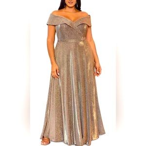 Beautiful xscape brand new long gown wedding or party dress